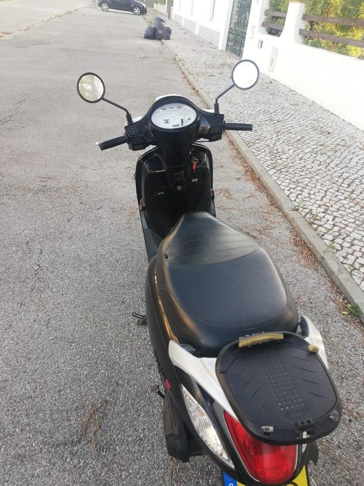 Sym fidlle 50 a trabalhar
