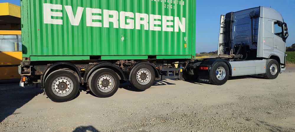 Naczepa podkontenerowa