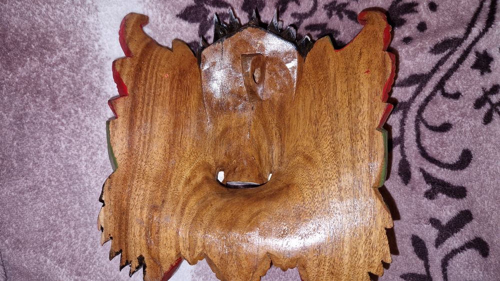 Drewniana maska Bali handmade