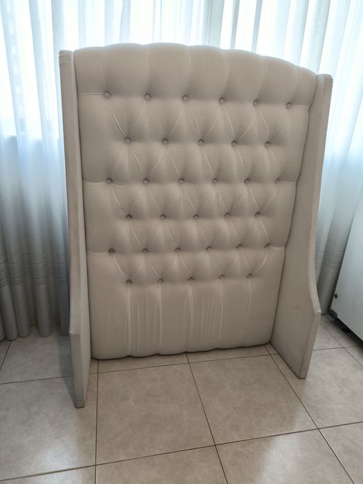 Cabeceira estofada para cama – confortável e sofisticada