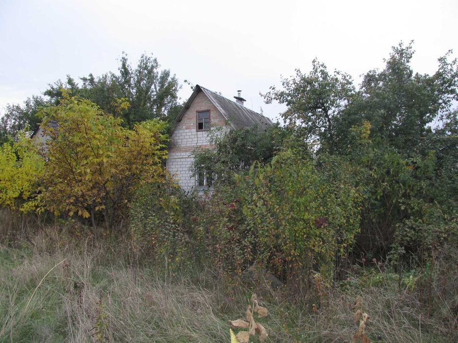 Продам будинок з газовим опаленням по вул. Нижче Польова ( 14 район )