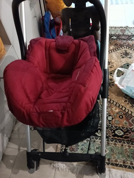Vendo carrinho de bebe trio