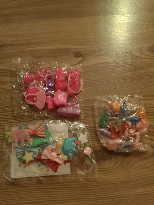 Ubranka dla lalek zafoliowane