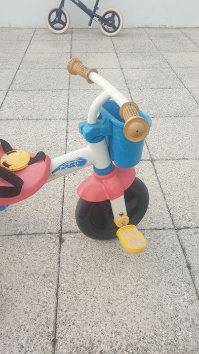 Triciclo de bebé