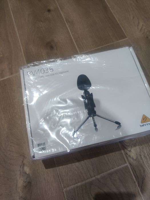 Mikrofon studyjny Behringer BV4038