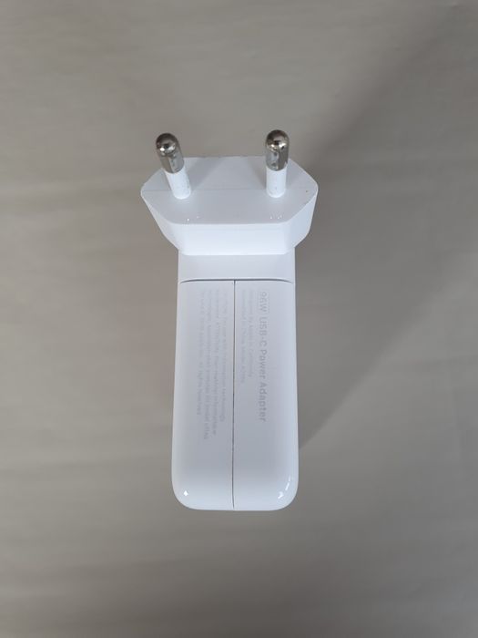 Carregador Apple de tomada -usbC
Carregador iphone Redondo USB-C