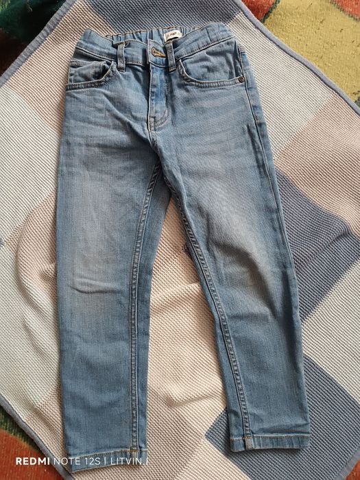 Речі на дівчинку