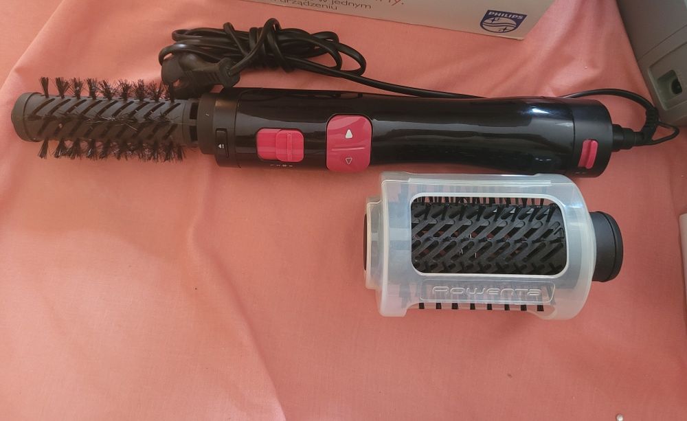 Фен-щетка Rowenta brush activ CF 9202