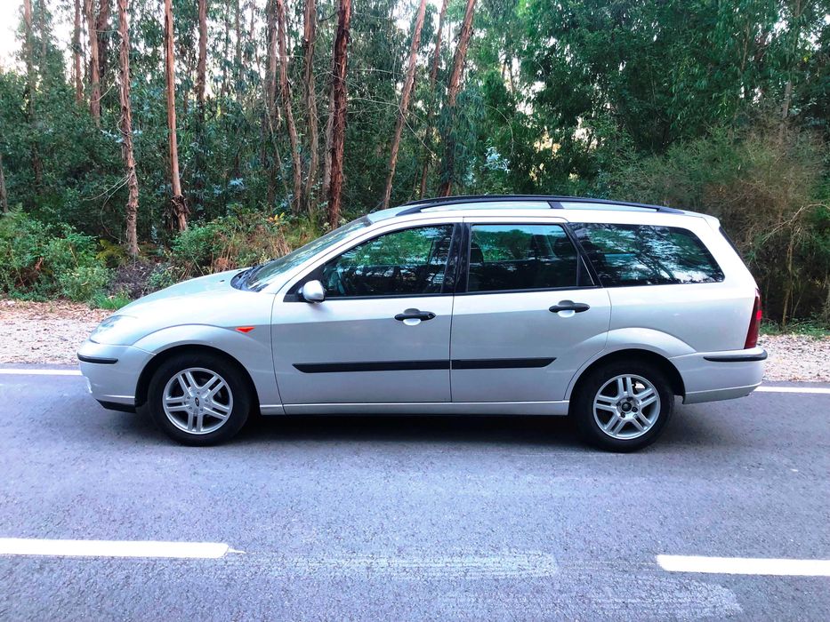 Ford Focus sw 1.8 tddi — photo 2
