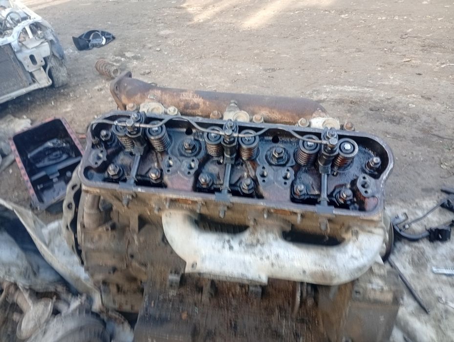 Продається двигун МАЗ шістка по запчастинах є усе
