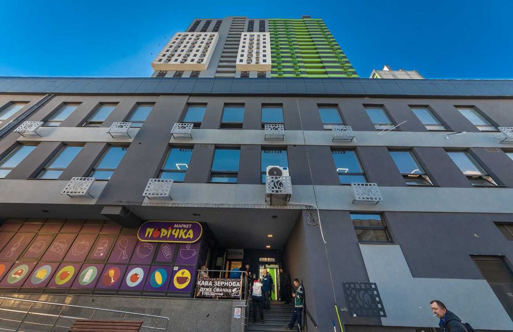 Є своє укриття! Стильна студія біля метро, Бажана, 17.