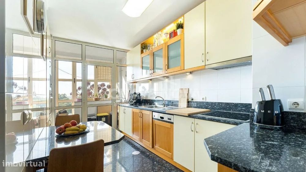 Apartamento T2 c/ Lugar de Garagem em Canidelo — Canidelo, Porto