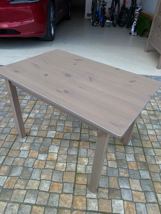conjunto infantil de mesa + 3 cadeiras - ikea