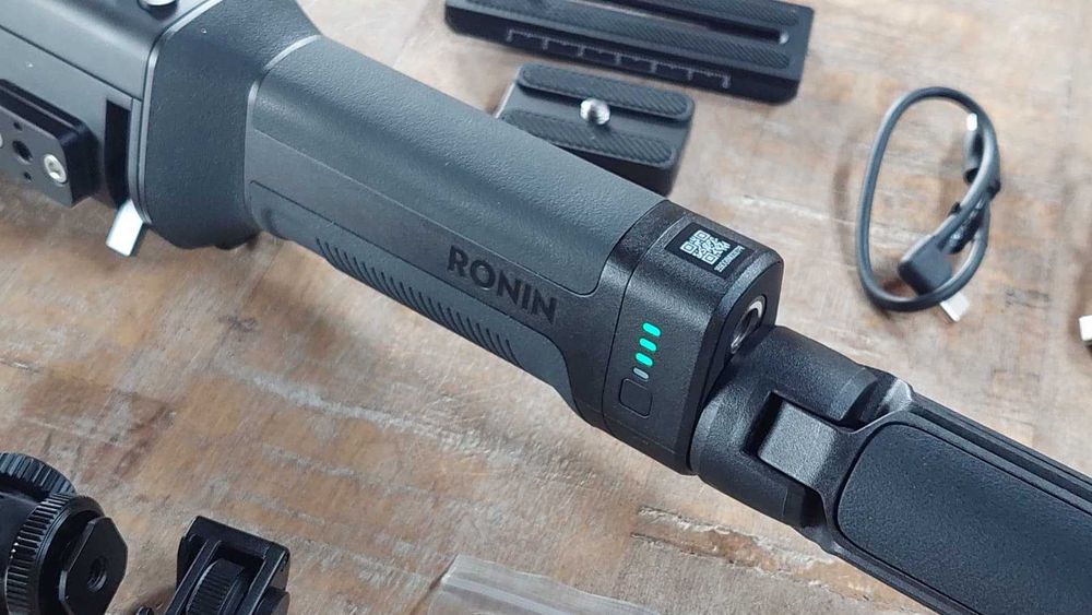 DJI Ronin-SC Estabilizador Gimbal de 3 eixos para Câmaras Mirrorless