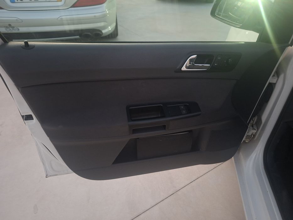 VW polo 1.2i  125000kms
