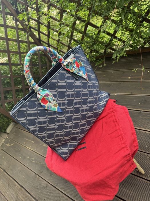 Torba Carolina Herrera