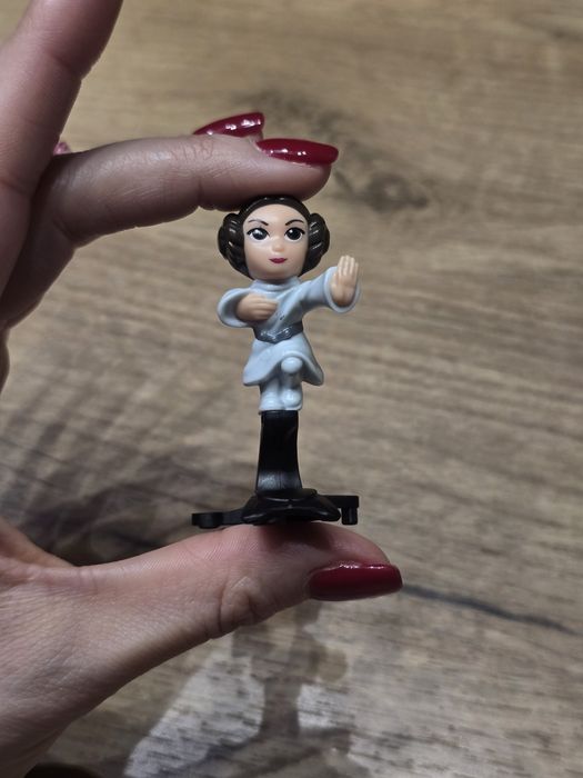 Star wars Leia figurka Kinder niespodzianka VC 374