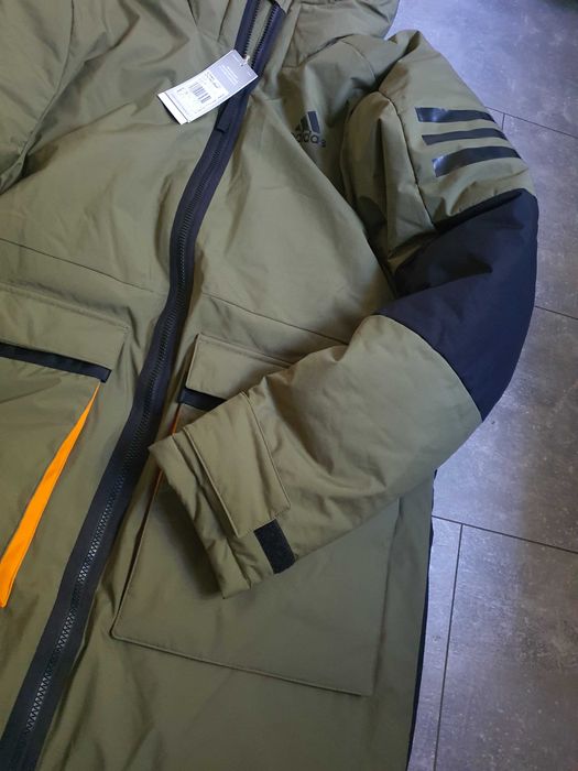 Чоловічий зимовий пуховик adidas gt6562, М