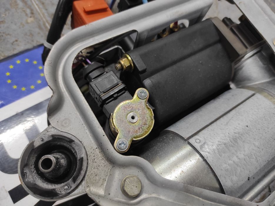Пневмо компрессор Подушки БМВ Е39 Седан Универсал Пневма Подвеска BMW
