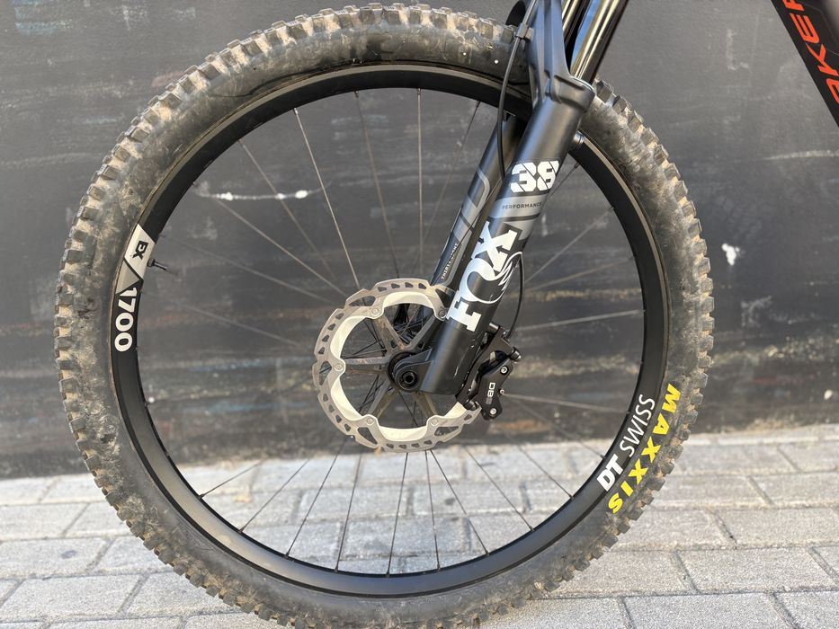 Mondraker Crafty Carbon R 2023 | Motor novo 114 km | Full upgrades