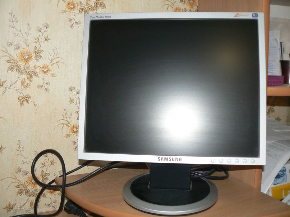 Монитор Samsung SyncMaster 740BF