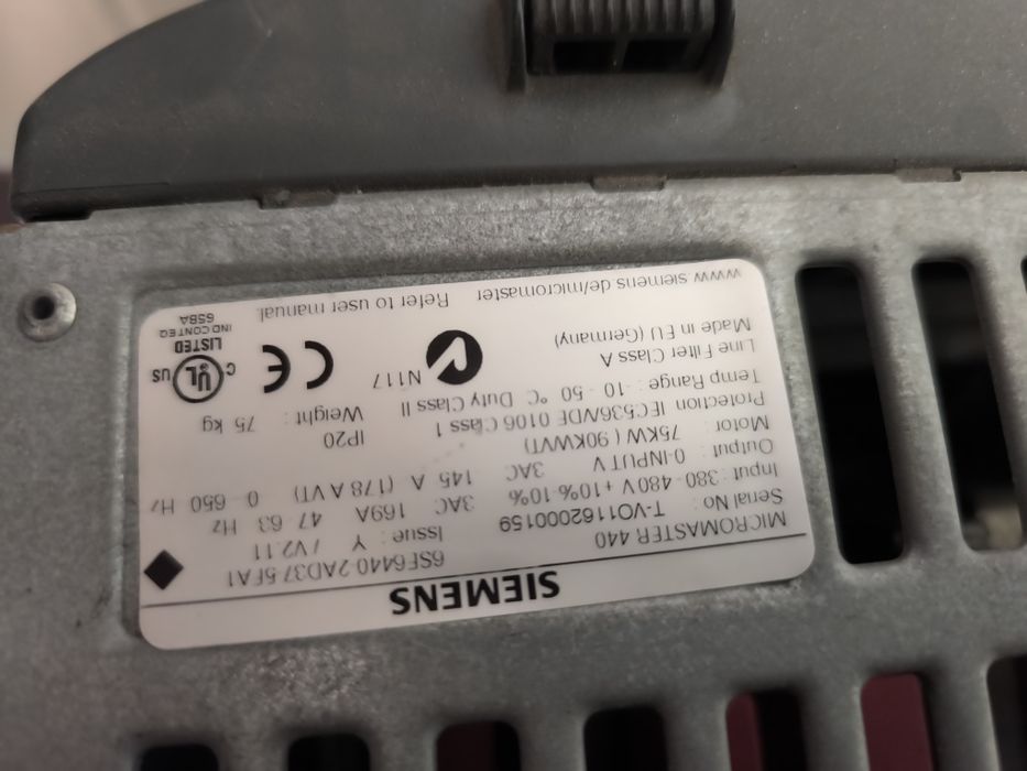 Falownik  Siemens micromaster  440 75kw
