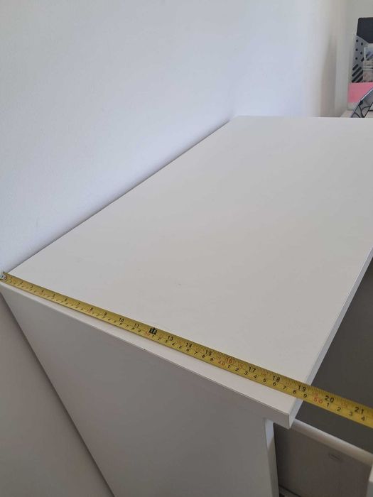 Cómoda IKEA MALM branca 4 gavetas – bom estado