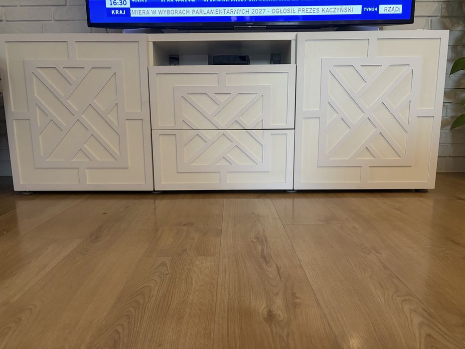 Szafka pod telewizor