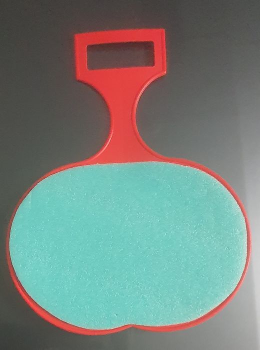 Sanki z oparciem dla dziecka