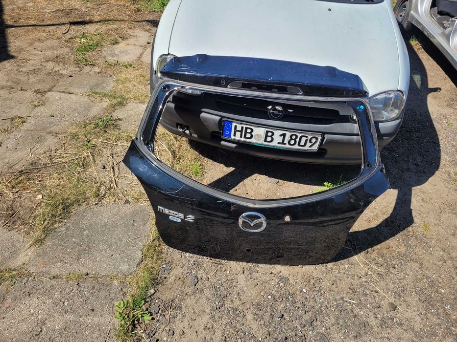 Klapa tył Mazda 2