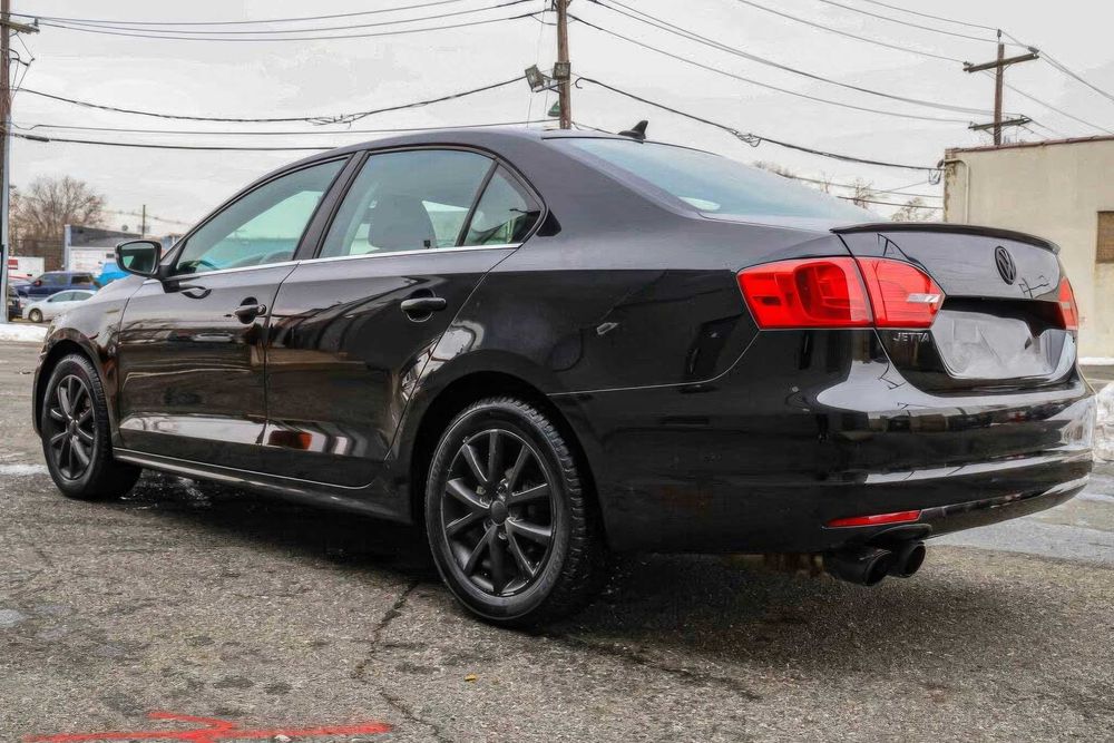 Volkswagen Jetta      2015