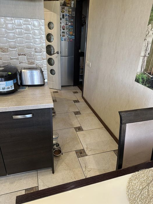 Продам двух комнатная квартира.на Варненской рядом с парком Горького Х