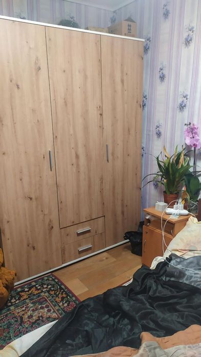 Двоповерхова дача на 3 кімнати в Центрально-Міському районі