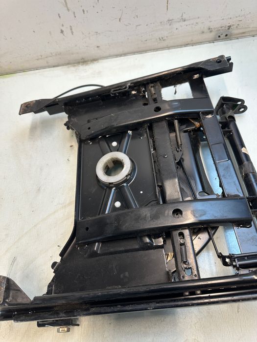 Ford Galaxy mk1 Fotele obrotowe kamper komplet obrotnice