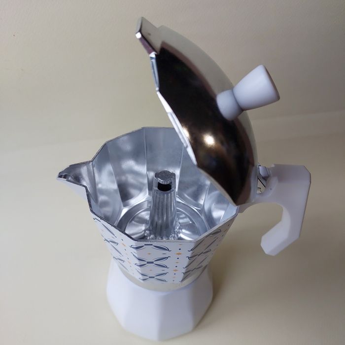 Гейзерна кавоварка Gusto Lazio GU-1005-9 (450мл)