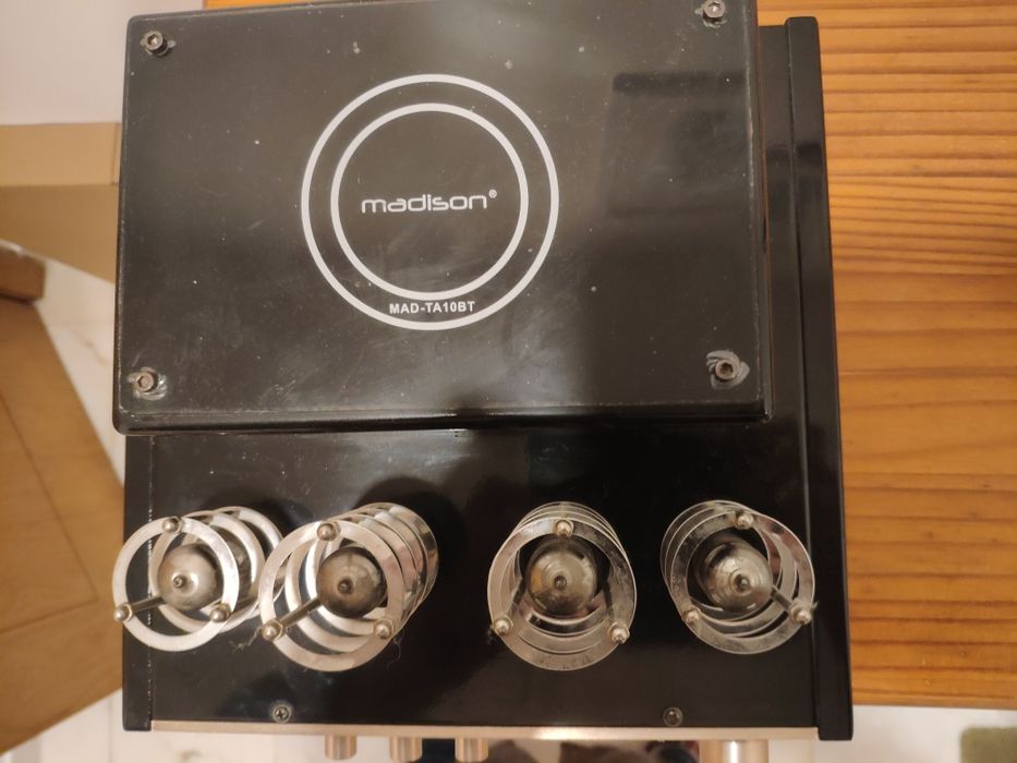 Amplificador válvulas MAD-TA10BT