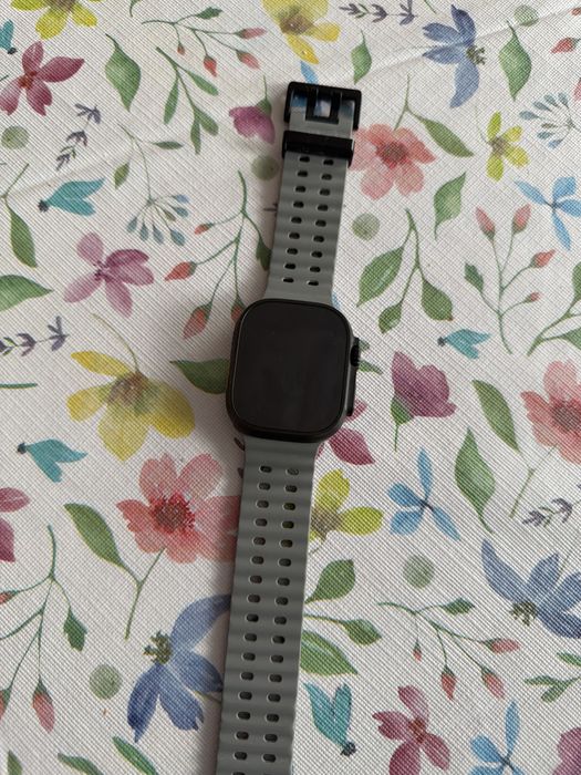 Apple Watch Ultra 2 87%