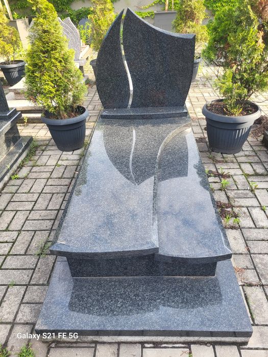 Nr.22.Tanie pomniki od 4500 zł .NAGROBKI Granitowe.