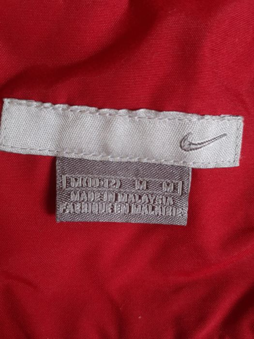 Bluza NIKE czerwona, dla nastolatka.