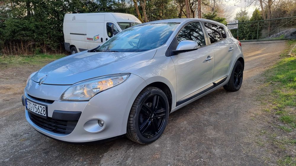 Renault Megane 1.6 niski przebieg