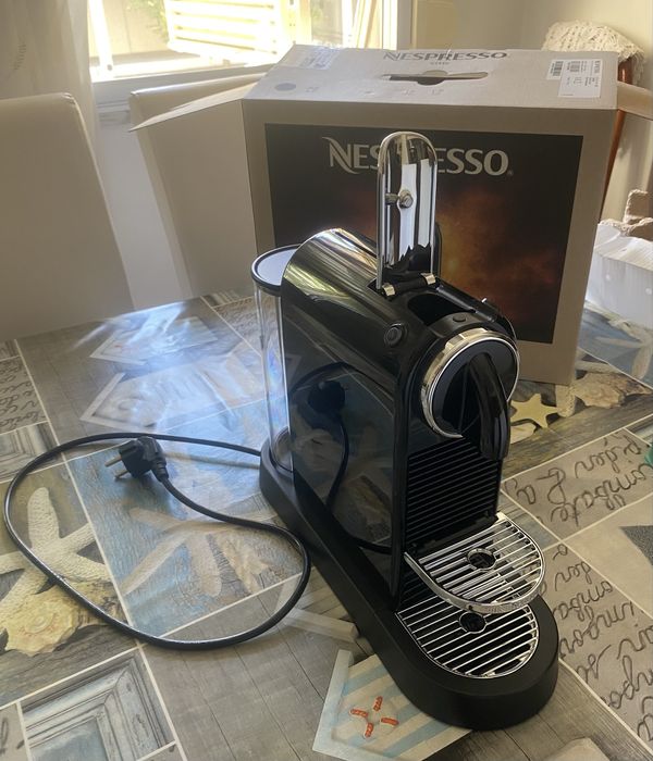 Maquina de café Nespresso Citiz - nova