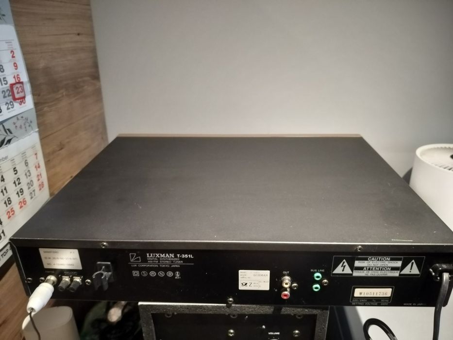Luxman T-351L Tuner. Made in Japan
