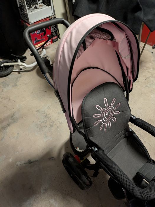 Triciclo rosa muito giro