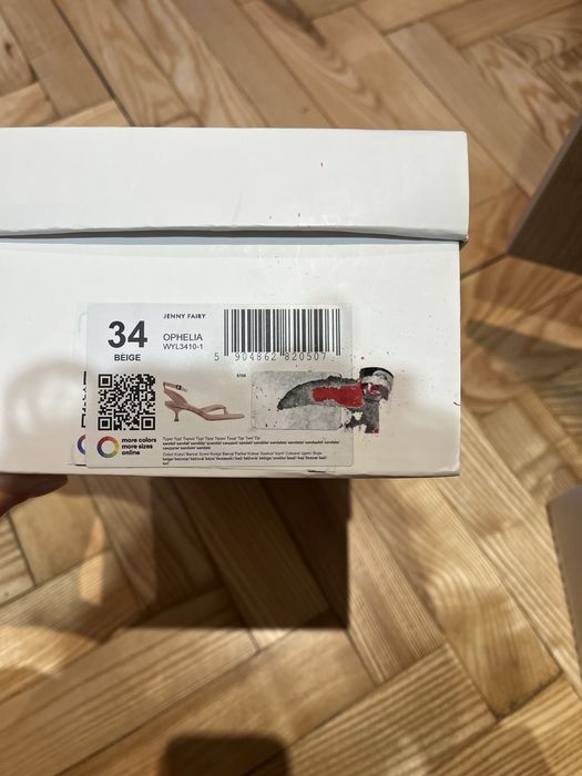 Sandały na obsasie 34 kaczuszki niski obcas