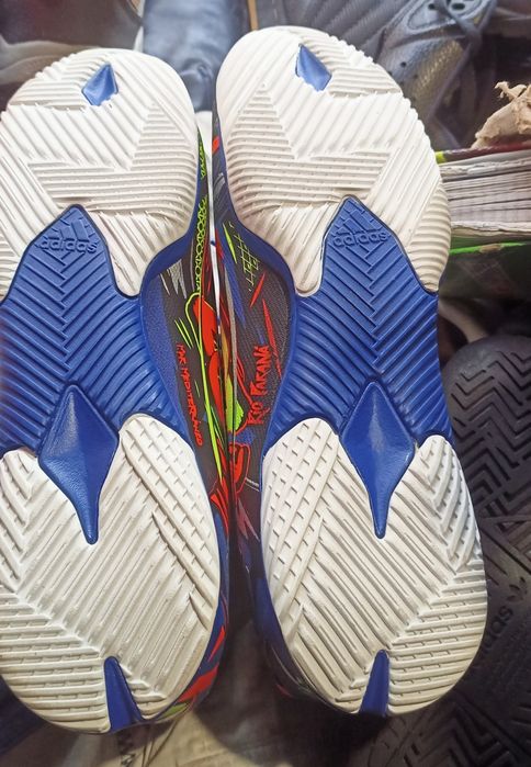 Adidas Nemeziz Messi