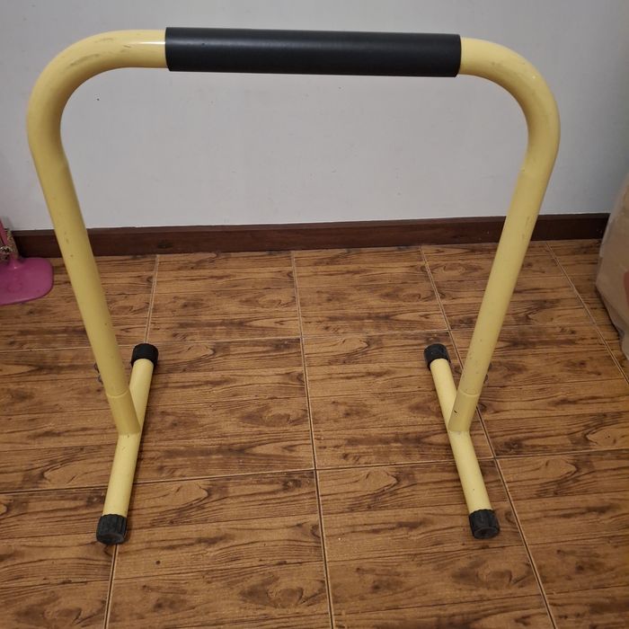 Barra paralela portátil para treino