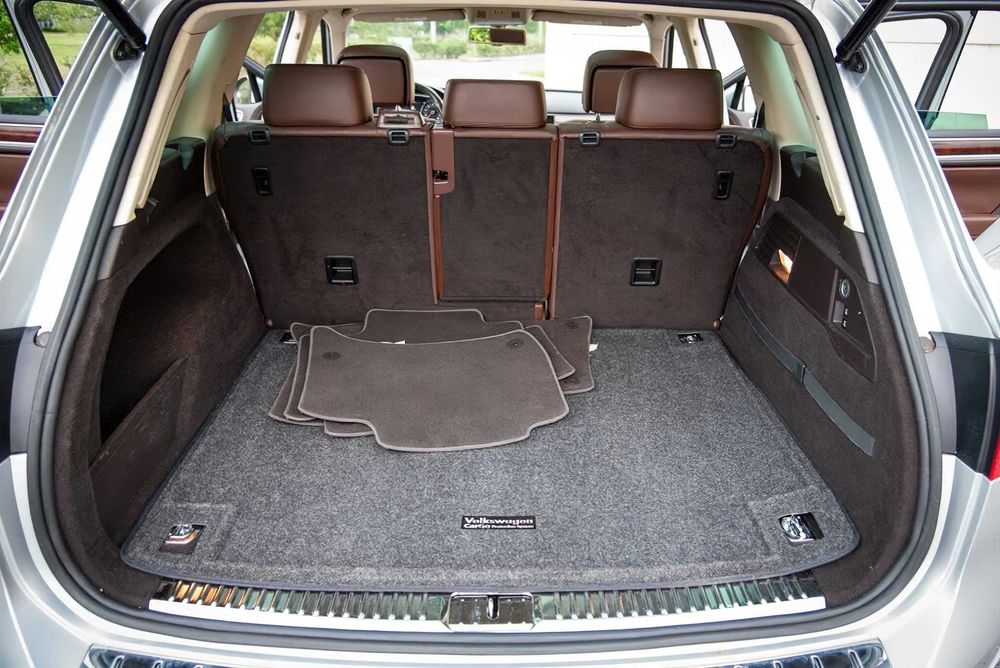 Volkswagen Touareg Executive      2013
