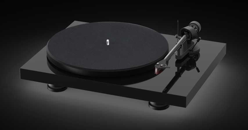 Pro-Ject Debut Carbon EVO czarny (wysoki połysk)