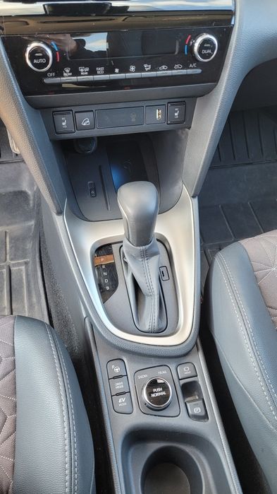 Toyota Yaris Cross Hybrid 1.5 Executive Smart 4x4 Salon PL Augustów