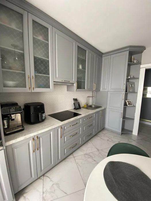 Продаж 2 кімн.квартира 110 м² 5/5 ц. Брюховичі 140000$